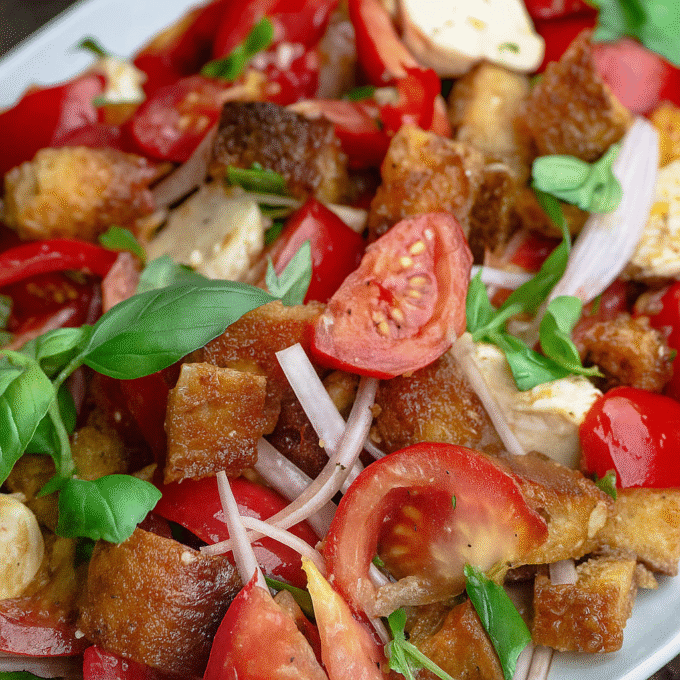 Salad panzanella